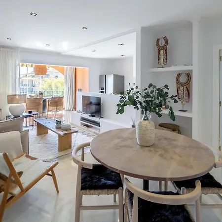 Spacious Duplex In Puerto 2 Bedr 2 Bath