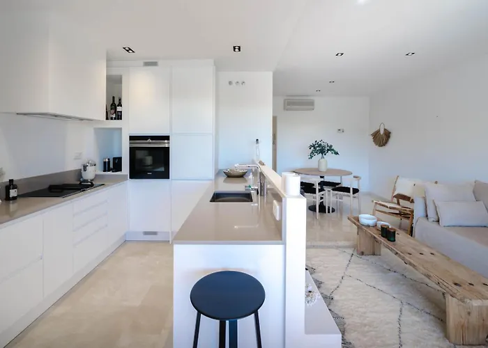 Spacious Duplex In Puerto 2 Bedr 2 Bath Lägenhet *